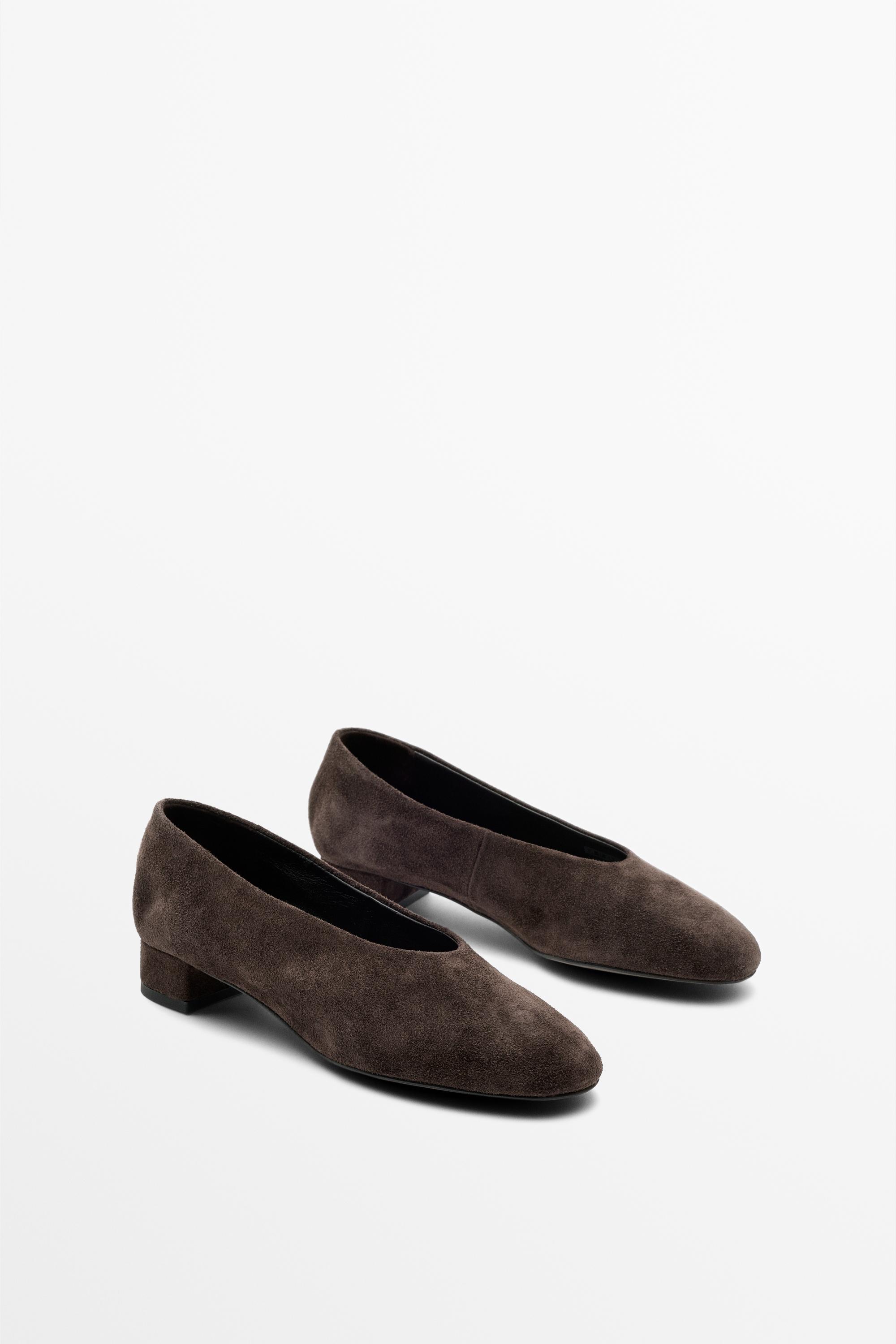 Split suede leather heel shoe